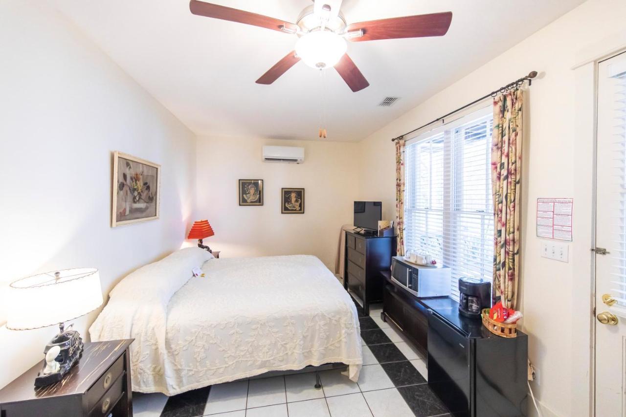 Hibiscus Coffee & Guesthouse Grayton Beach Eksteriør bilde